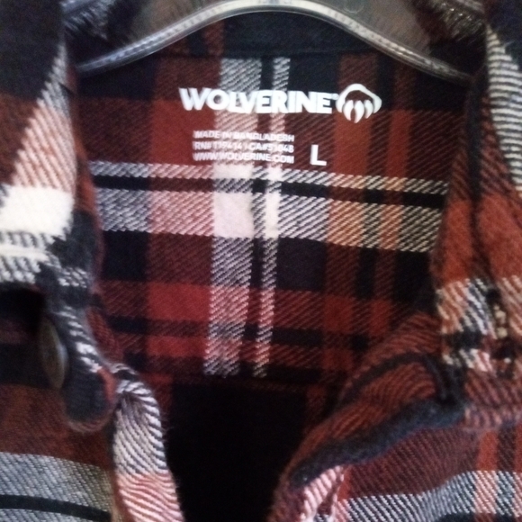 Wolverine button down flannel shacket for boys size large - Picture 4 of 9